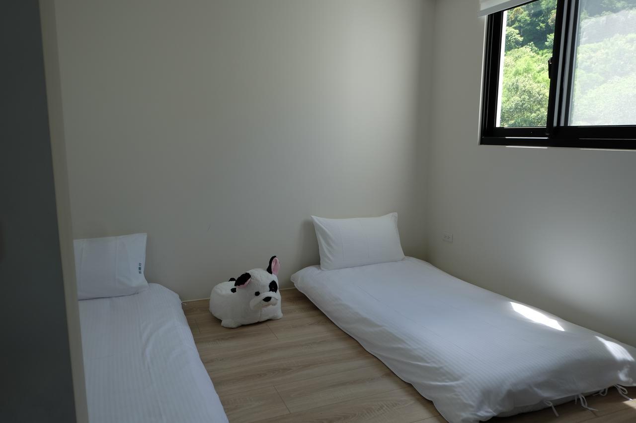 דונגהה Moonlit Seaview Homestay מראה חיצוני תמונה